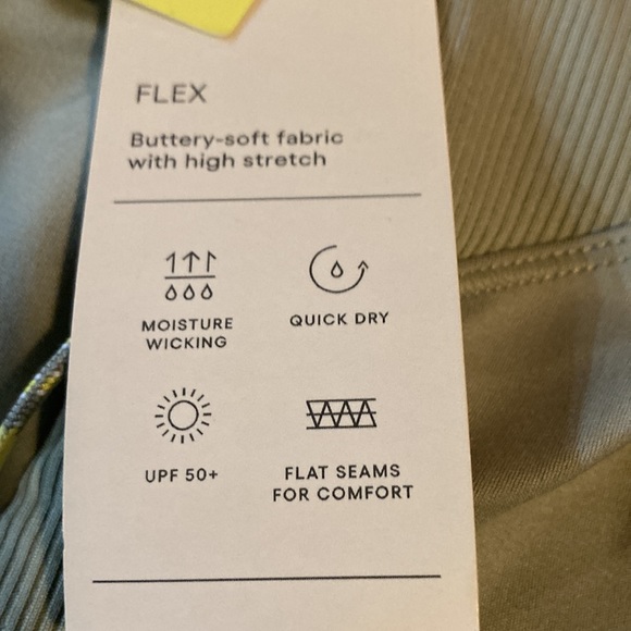 In Motion High Rise Leggings - Picture 7 of 11